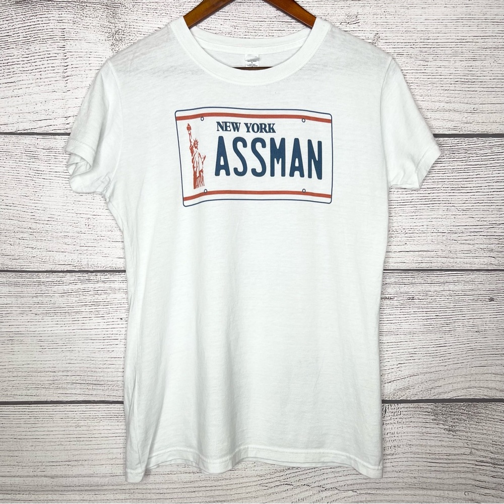 Seinfeld Assman License Plate T-Shirt Women’s Size Large White Graphic Tee